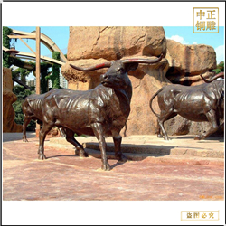 動物(wù)園銅牛雕塑