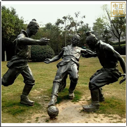 古代人物(wù)踢球銅雕塑