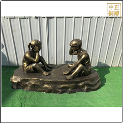 小(xiǎo)孩下(xià)棋人物(wù)景觀雕塑