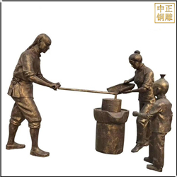 推石磨人物(wù)銅雕塑