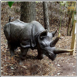 動物(wù)園銅犀牛雕塑擺件