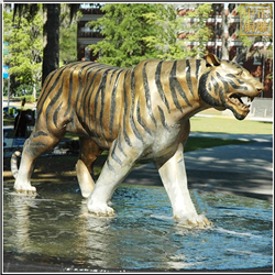 動物(wù)園老虎景觀雕塑