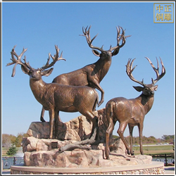 三隻鹿鑄銅雕塑