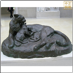 青銅母老虎和小(xiǎo)老虎銅雕塑
